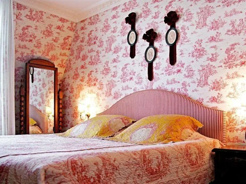 Maison Eugenie Hotell 4*