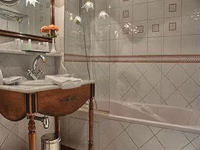 Hotell Maison Eugenie